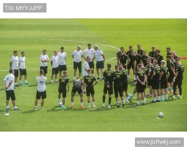 足球世界杯外围赛关键球队表现回顾 足球世界杯外围赛关键球队表现回顾