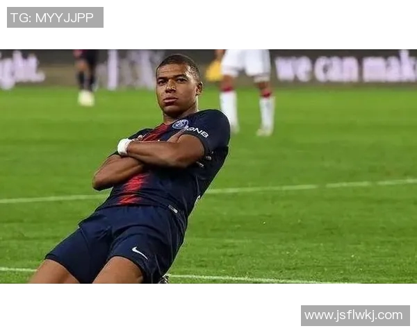 姆巴佩首秀独中两元球迷齐声高喊这笔引援真是太值了 姆巴佩首秀独中两元球迷齐声高喊这笔引援真是太值了